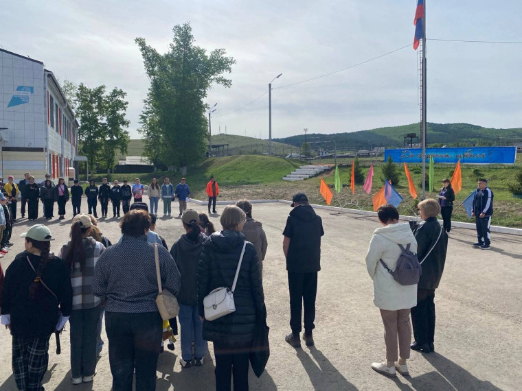 Дан старт школьному лагерю с дневным пребыванием "Правнуки Победы!".